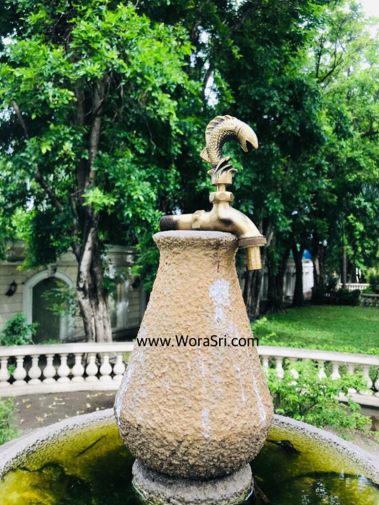 Sculpture ก๊อกทองเหลืองจตุจักร